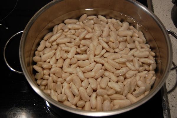 Fabes con almejas. La mejor receta de legumbre