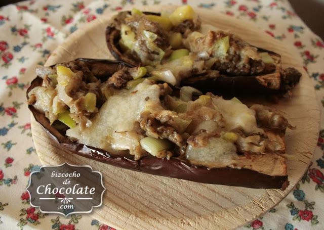 Berenjenas rellenas de calabacín y queso #estamosadieta #fotografía