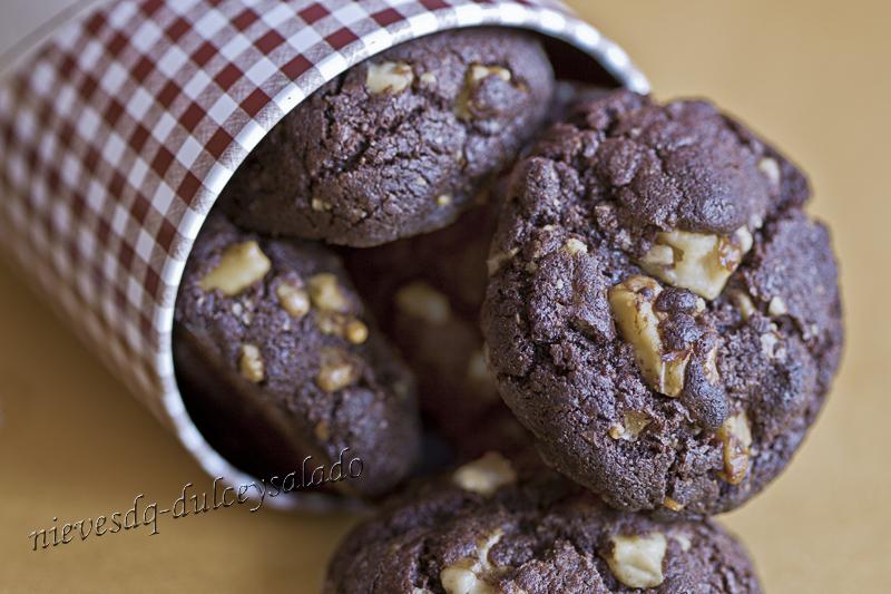 COOKIES DE FRUTOS SECOS, CHOCOLATE Y NARANJA