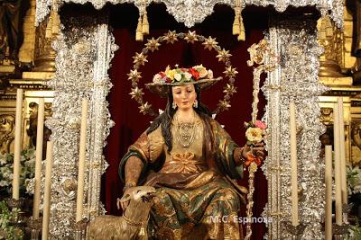 Galería de fotos del besamanos y la ofrenda del día de los Pastorcitos