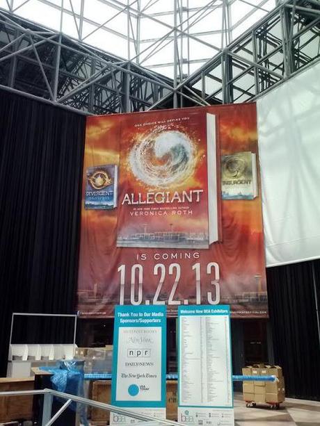 Veronica Roth en Book Expo America 2013 - Día 1
