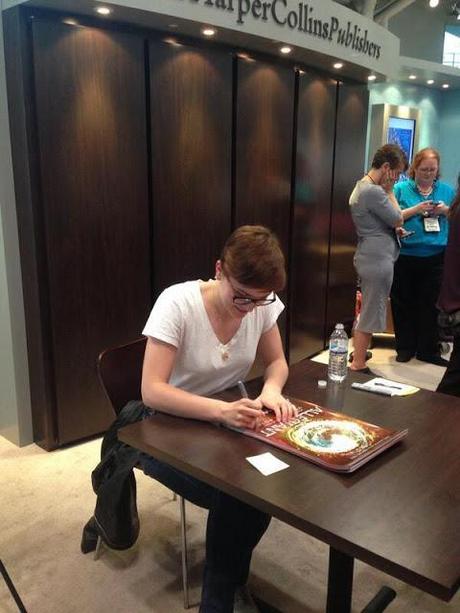 Veronica Roth en Book Expo America 2013 - Día 1