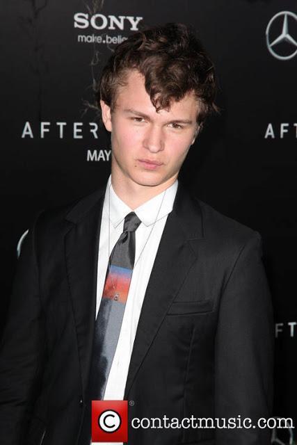 Ansel Elgort en la premiere de Ansel Elgort en la premiere de