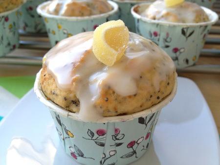 Buen finde Muffins de limón y semillas de amapola recetas postres fáciles y rápidas recetas magdalenas limón fáciles recetas delikatissen recetas de muffins ligeros recetas con limón fáciles y ligeras receta de muffins de limón y semillas de amapola receta de lemon poppy seed muffins postres americanos fáciles cápsulas para magdalenas bonitas