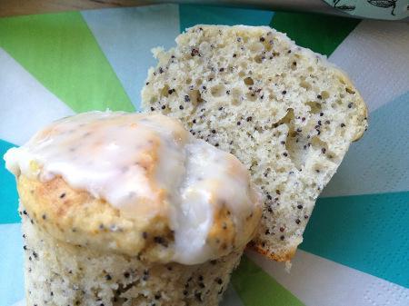 Buen finde Muffins de limón y semillas de amapola recetas postres fáciles y rápidas recetas magdalenas limón fáciles recetas delikatissen recetas de muffins ligeros recetas con limón fáciles y ligeras receta de muffins de limón y semillas de amapola receta de lemon poppy seed muffins postres americanos fáciles cápsulas para magdalenas bonitas