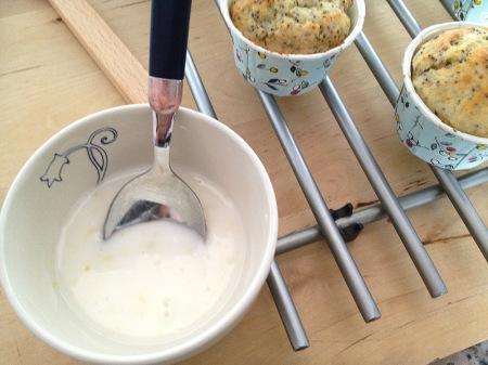 Buen finde Muffins de limón y semillas de amapola recetas postres fáciles y rápidas recetas magdalenas limón fáciles recetas delikatissen recetas de muffins ligeros recetas con limón fáciles y ligeras receta de muffins de limón y semillas de amapola receta de lemon poppy seed muffins postres americanos fáciles cápsulas para magdalenas bonitas