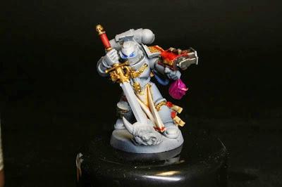 Detalles del Justicar de los caballeros grises