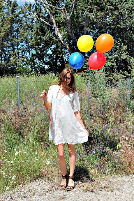 vestido beige