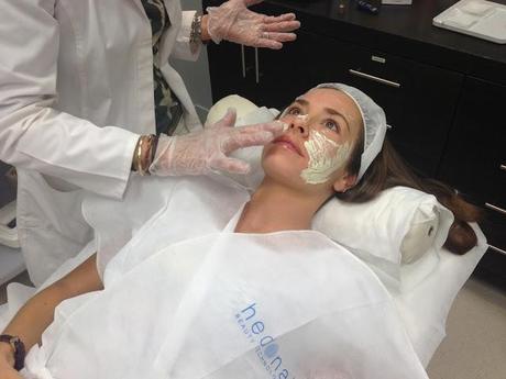 Hedonai: peeling químico superficial y medio