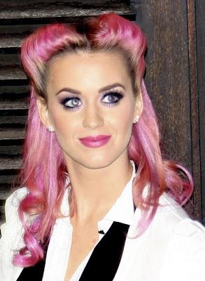 Elegante Pelo Rosa: El Nuevo Rubio - (1ªparte)