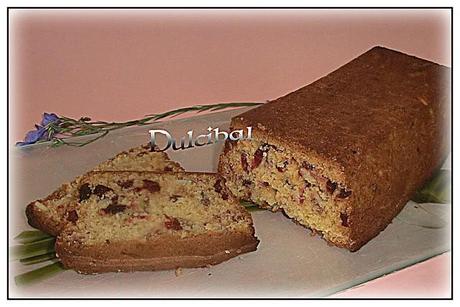 BIZCOCHO DE FRUTOS ROJOS Y ALMENDRAS