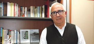 Pere Perelló: ´Magrebíes y ´poblers´ viven en un mismo núcleo pero comparten pocas cosas´ Pere Perelló: ´Magrebíes y ´poblers´ viven en un mismo núcleo pero comparten pocas cosas´