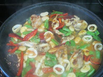 Receta Paella de carne y marisco - Paella Mixta Fácil