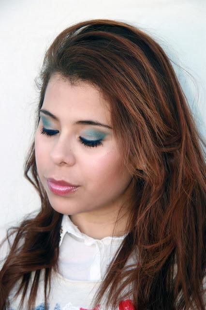 ¡Maquíllate! con productos básicos. 2 Looks ¡Maquíllate! con productos básicos. 2 Looks