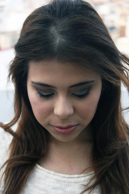 ¡Maquíllate! con productos básicos. 2 Looks ¡Maquíllate! con productos básicos. 2 Looks