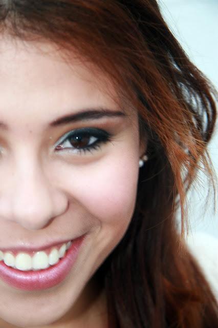 ¡Maquíllate! con productos básicos. 2 Looks ¡Maquíllate! con productos básicos. 2 Looks