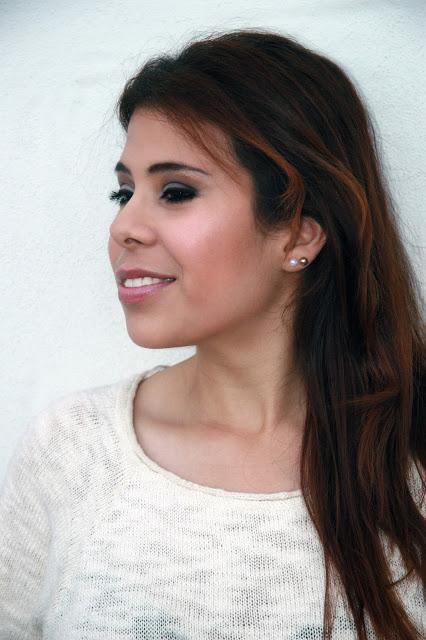 ¡Maquíllate! con productos básicos. 2 Looks ¡Maquíllate! con productos básicos. 2 Looks