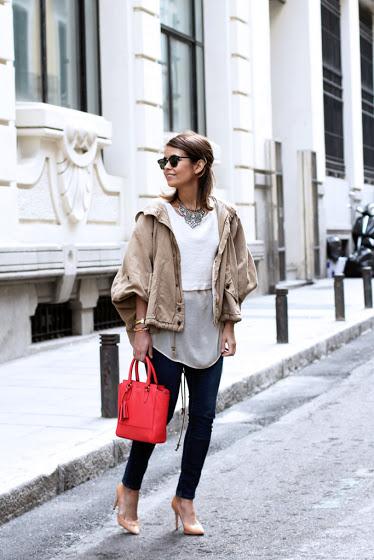 Looks en la red: Con un bolso rosa