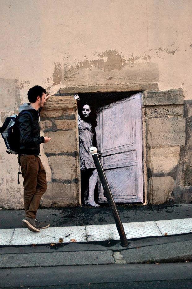 nuncalosabre.Street Art - Charles Leval (AKA Levalet)