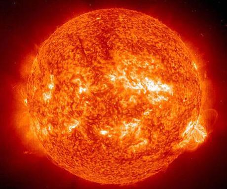 VIDA Y MUERTE DE UNA ESTRELLA