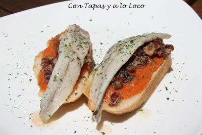 Tosta de salmorejo, jamon ibérico y boquerón...