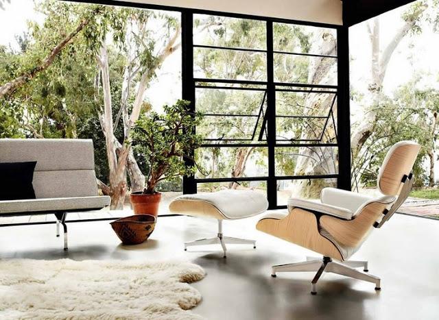 CLASICS, LOUNGE CHAIR BY EAMES