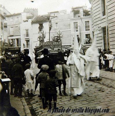 La vieja Calle Alhóndiga