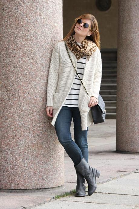 abc_serrano-gafas_espejo-oakley-estocolmo-casual_look-pandora-look_primavera