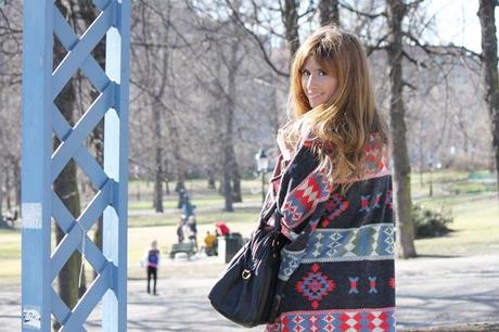 abc_serrano-gafas_espejo-oakley-estocolmo-casual_look-pandora-look_primavera