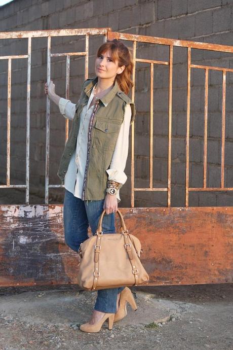 abc_serrano-gafas_espejo-oakley-estocolmo-casual_look-pandora-look_primavera