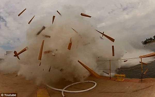 accidente durante la botadura de un buque en Wisconsin