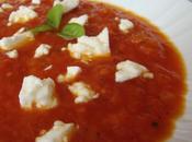 Sopa tomate albahaca queso feta