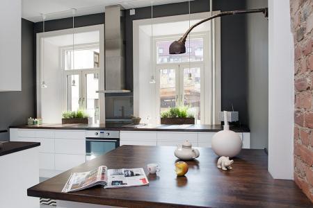 La cama en un nicho en el salón decoración pisos una habitación decoración pisos pequeños decoración ligera minimalista decoración en blanco y gris lineas rectas decoracion diseño interiores decoración diseño de interiores nórdico decoración cocinas blancas modernas blog decoración nórdica