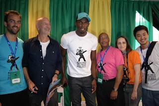 La Cámara Samsung NX300 y la Fundación Usain Bolt ayudan a convertir en realidad los sueños de jóvenes fotógrafos jamaiquinos