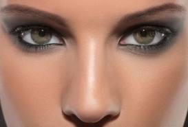 Una mirada 10 con un tratamiento de células madre y origen vegetal Una mirada 10 con un tratamiento de células madre y origen vegetal
