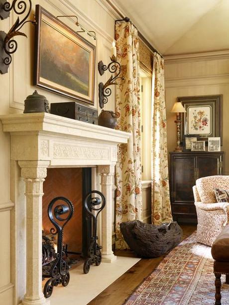 chimenea de piedra tallada