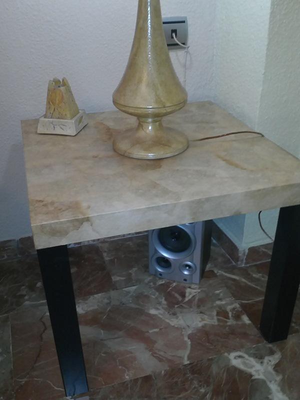 DIY: Cómo forrar una mesa lack de Ikea con filtros de café, por fadec27