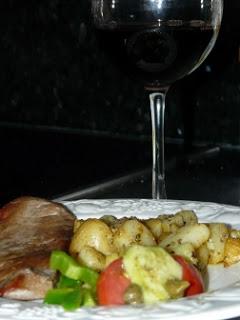 Atún con patatas provenzal y hortalizas