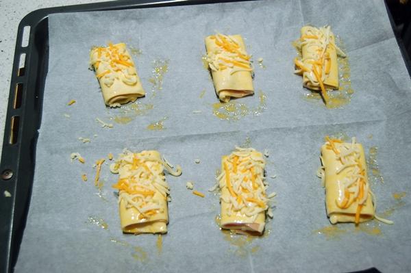 Napolitanas de jamón y queso caseras fáciles