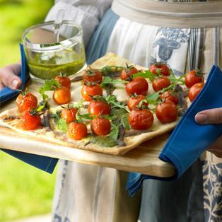 La cosa va de hojaldres… empanada_anchoas_tomate