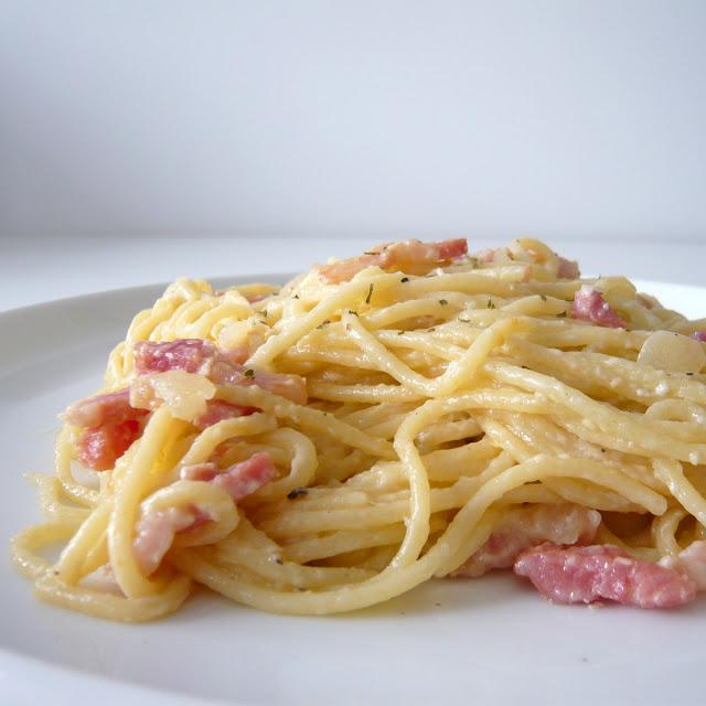 Spaghetti ligeros estilo carbonara