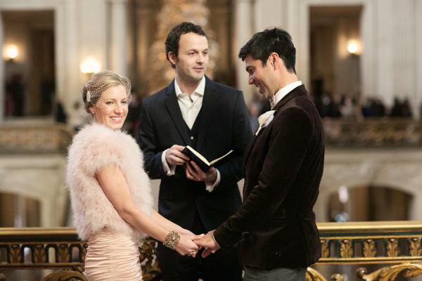 Romántica boda con una novia de color!