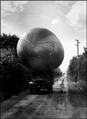 El desembarco de Normandía visto por la cámara de Robert Capa CAR194404CW00003/ICP597