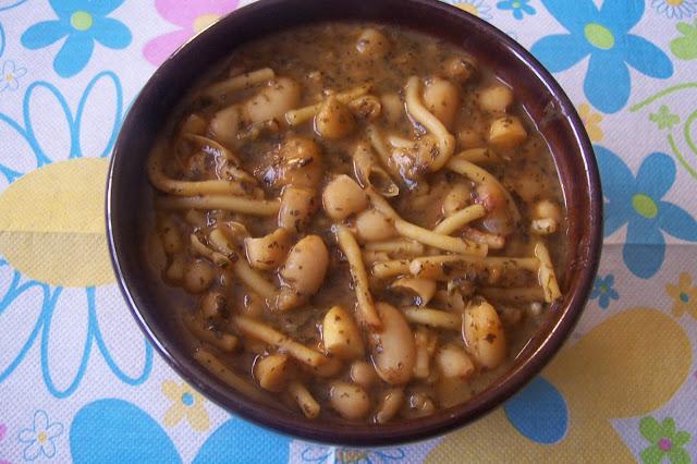 ALUBIAS CON FIDEOS Y HIERBABUENA