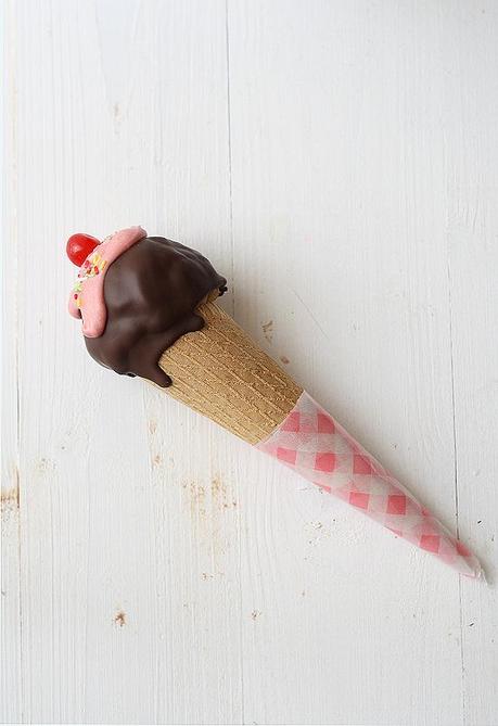 LA FIESTA DEL HELADO LA FIESTA DEL HELADO