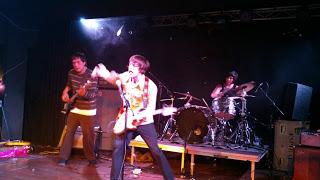 Concierto El Vez + The Schitzophonics + Diana Death (Chinese Rocks), Madrid, Sala Rock Kitchen, 6-6-2013