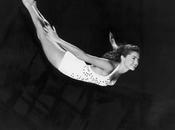 Adiós, Esther Williams