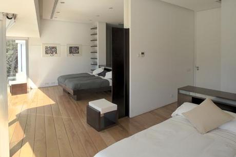 Selección de imágenes de la primera vivienda diseñada por A-cero