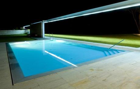 Selección de imágenes de la primera vivienda diseñada por A-cero