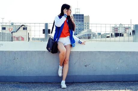 La moda de estilo deportivo sale a la calle college jacket-fashion-blogger